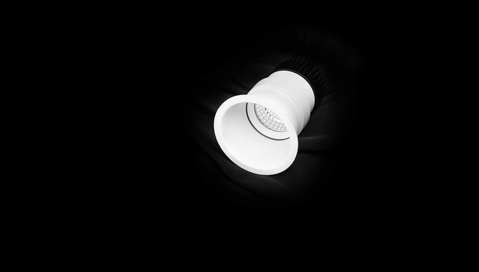 Miniled XDR 1